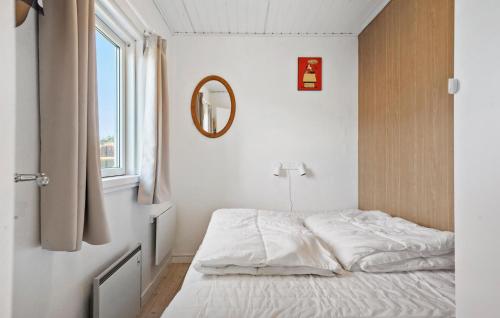 Ένα ή περισσότερα κρεβάτια σε δωμάτιο στο 3 Bedroom Awesome Home In Odder