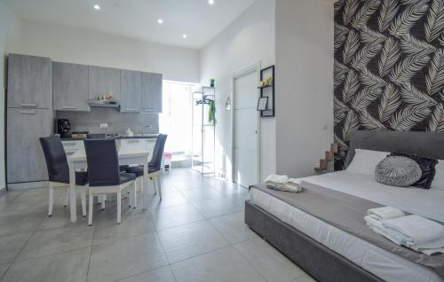 1 Bedroom Awesome Apartment In Napoli