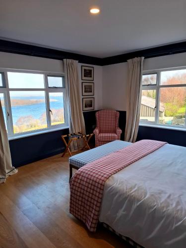 Un ou plusieurs lits dans un hébergement de l'établissement Corrib Lodge