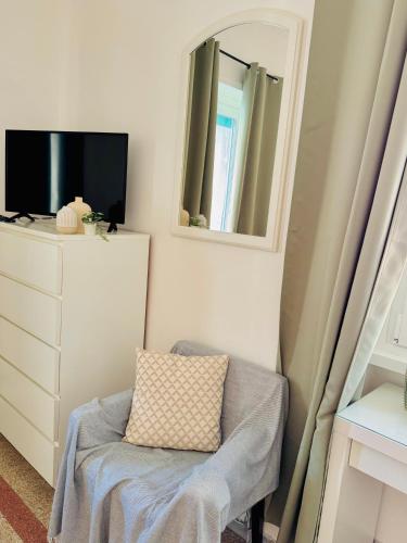 Monteverde 61 - Quiet Apartment with Easy Transport to Rome Center - by Holiday Homes Rome