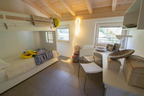 Gambar di galeri bagi Terrazza a Lago - Condo modern two-storey flat with pool and terrace di Parzanica