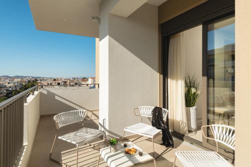 Lovelia Luxury Apartment with Private Parking