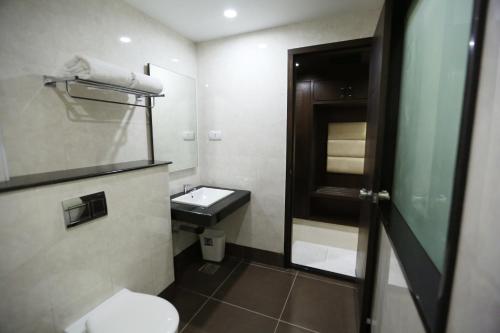 Koupelna v ubytování Hotel Deepam