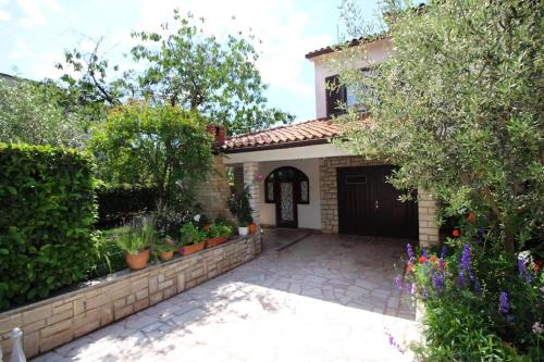 Wohnung Radojka Mit Terrasse, Nahe Porec Altstadt