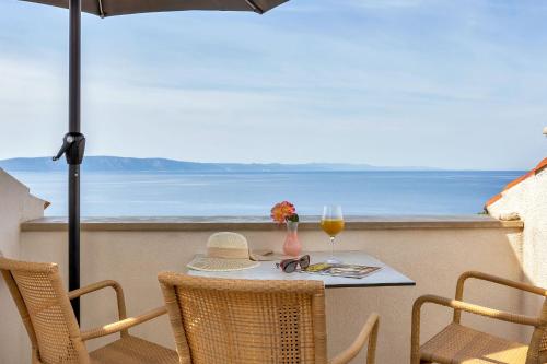 Villa Margitta Mit Pool, Tennisplatz Und Meerblick