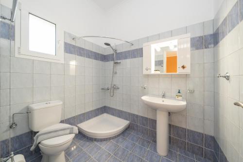 Koupelna v ubytování Eleftheria Apartments