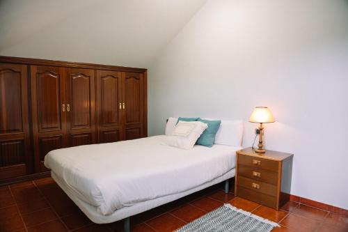 Giường trong phòng chung tại Lujosa casa con vistas increíbles by CABANA Rentals