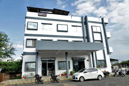 Gallery image of Hotel O Park Land, Jabalpur in Garhā
