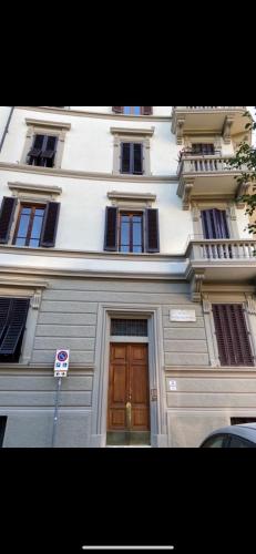 Leopoldo Luxurious Apartment - Daily refresh available