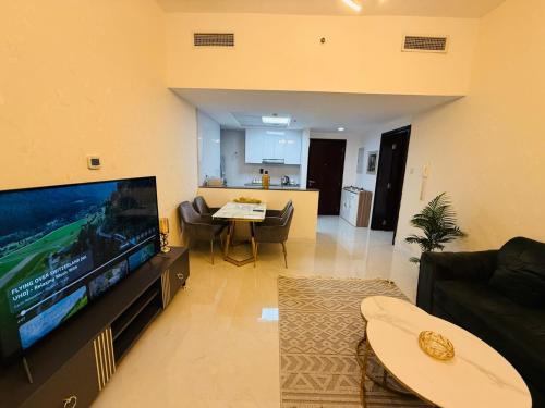1BHK LUXURY PRIVATE APARTMENT - Dubai Marina - 2 MIN WALK FROM TRAM