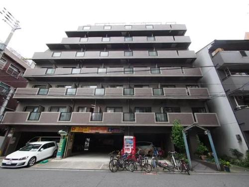 La seine Shinsaibashi 703 ラセーヌ心斎橋 703