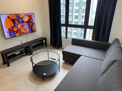 Χώρος καθιστικού στο Meta City 10 Mins to Maeps IOI City 3BR2B Max 10 Pax
