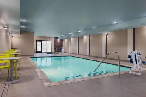Πισίνα στο ή κοντά στο Home2 Suites By Hilton El Centro