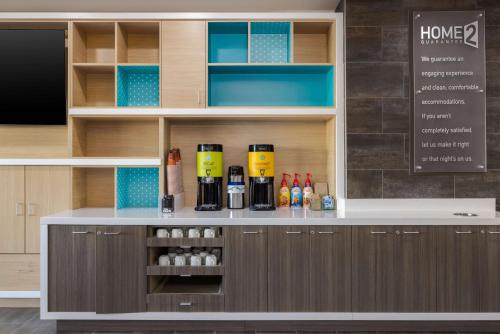 Η κουζίνα ή μικρή κουζίνα στο Home2 Suites By Hilton El Centro