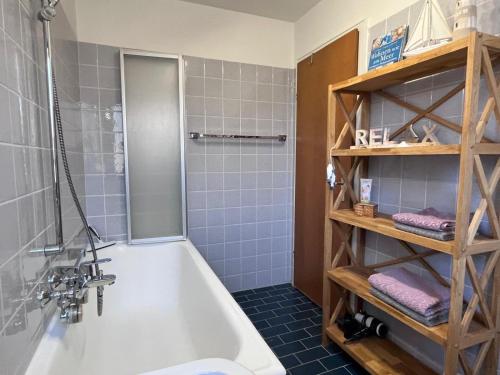 Koupelna v ubytování Lichtdurchflutete Wohnung