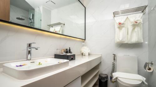 Ένα μπάνιο στο Merton Holiday Inn
