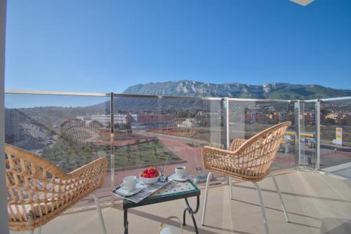 Coastal Chic by Edeal HOMES