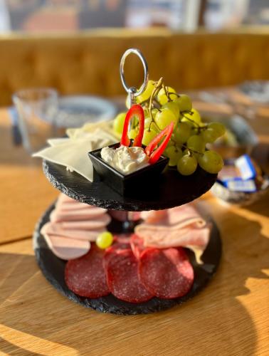 Đồ ăn tại/gần căn hộ