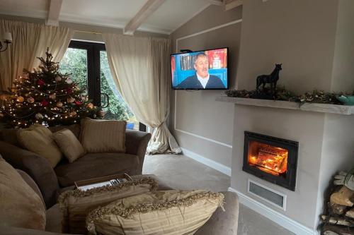 Holiday home with sauna and whirlpool