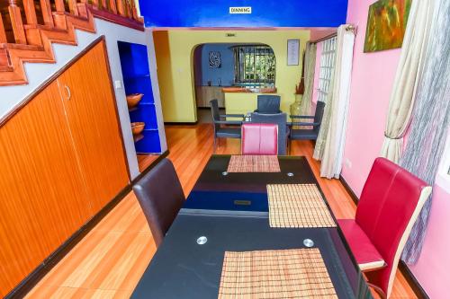 Gallery image of The Gems Resort in Kutu