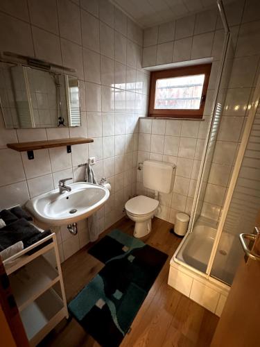 Koupelna v ubytování Haus am Widder in Baiersbronn-Obertal