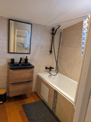 Studio indépendant tout équipé