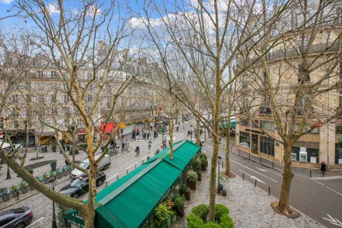 Refined Elegance in Central Paris