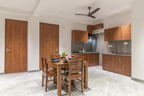 Una cocina o zona de cocina en kasauli hills by Hillcrest