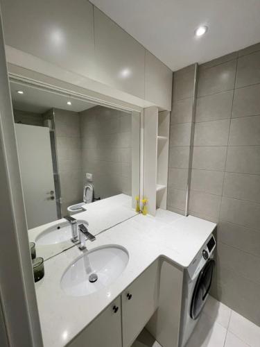 Bilik mandi di Tirana Primo Apartment