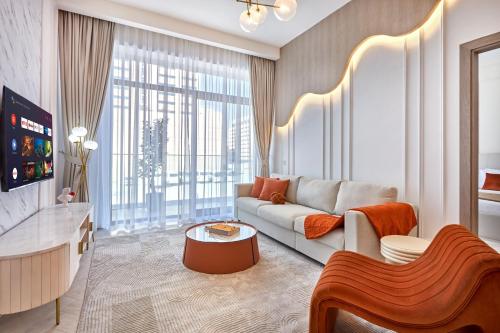 Luxury 1BR Haven Chic & Cozy Stay in JVC