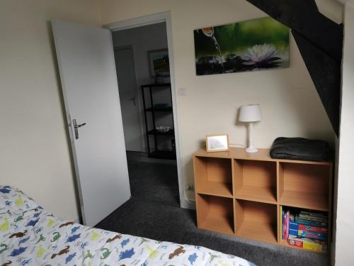Postel nebo postele na pokoji v ubytování LPE Maison Gite proche Illiers Combray