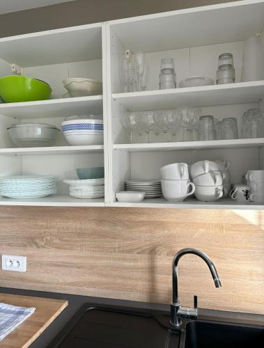 Dapur atau dapur kecil di Gîte de charme à la Ferme de Bonavis 125 M2