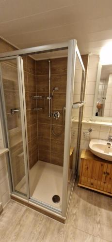 Et badeværelse på Fewo Iseler, Ihr Bett im Allgäu