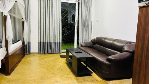 Posezení v ubytování O2 Villas-Weligama
