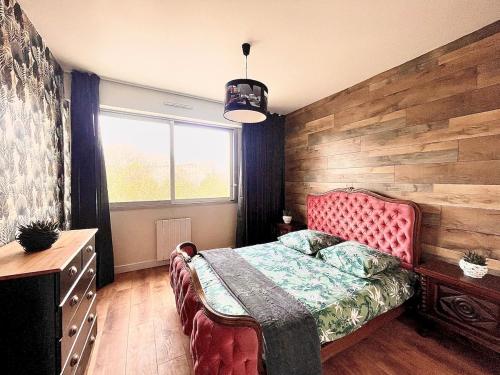 Postel nebo postele na pokoji v ubytování Bel appartement lumineux avec balcon 1 chambre