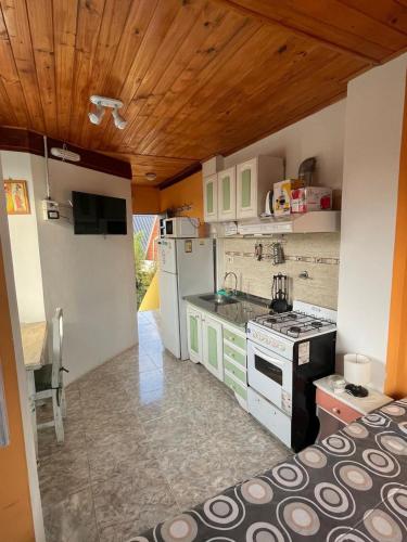 Dapur atau dapur kecil di Complejo Cascadas de Artalaz
