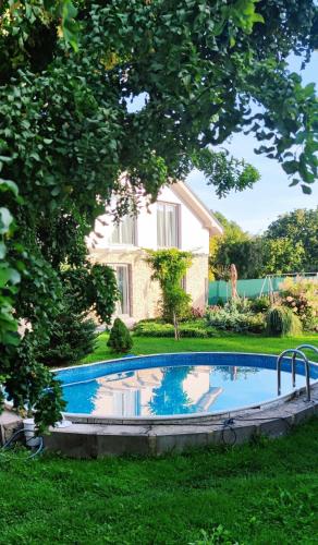 U zlatého křížku