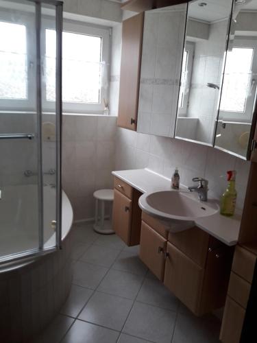 Ένα μπάνιο στο Ferienwohnung Markert
