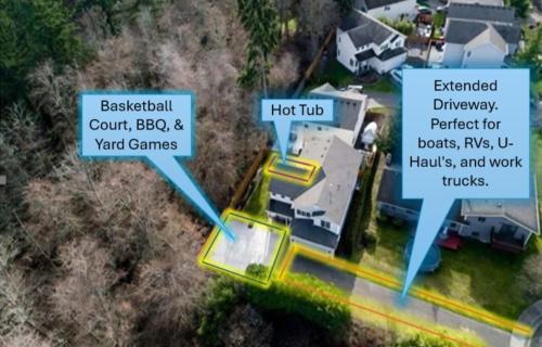 Fotografie z fotogalerie ubytování By Wedding Venues, Central AC, Hot Tub & Game Room v destinaci Puyallup