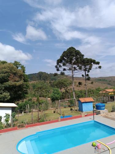 Kolam renang di atau dekat dengan Recanto Raios do Sol