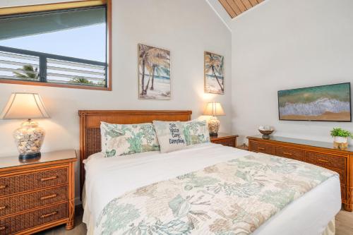 Letto o letti in una camera di Kahana Village 17 · KHV 17 Spacious 2BD Condo w Oceanviews and S
