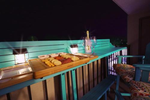 Beachfront Bliss 3BR Oceanfront Condo with Pool and Hot Tub photo 43
