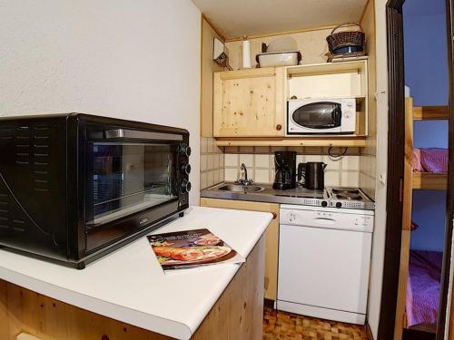 Studio cabine classique aux Menuires, proche pistes - FR-1-344-1228
