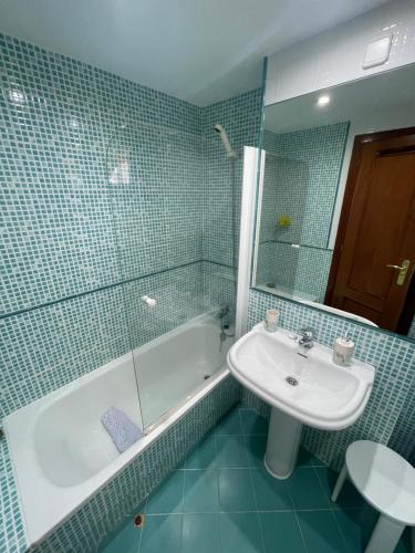 Phòng tắm tại Apartamento Lúa de Baiona, cerca de la playa y el casco viejo