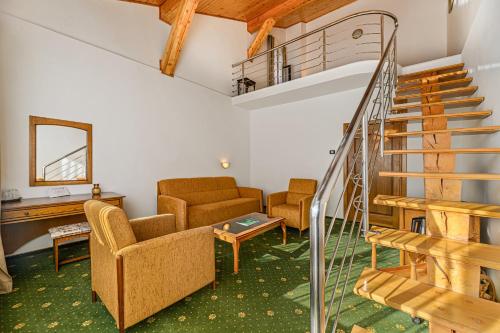 Χώρος καθιστικού στο Hotel Casa Viorel jacuzzi & saunas