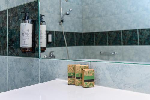 Ένα μπάνιο στο Hotel Casa Viorel jacuzzi & saunas