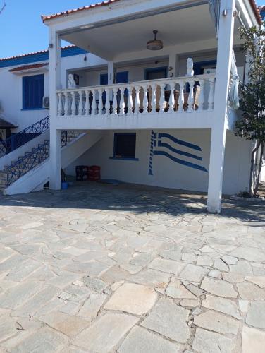 Gallery image of Leon mare villa in Skala Kallirakhis
