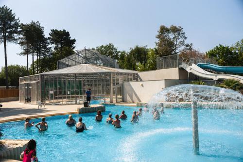 Photo de la galerie de l'établissement Mobil-Home Savina 2023 - 2 Ch, 2 SDB, à Piriac-sur-Mer