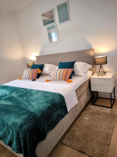 Apartments Lavel
