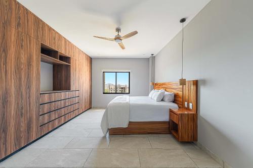 Postel nebo postele na pokoji v ubytování 1st Floor with Rooftop Access to the Best Views in Cabo
